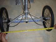 The Prk Tool compny provides torque specifictions for screws, olts, nd nuts on icycle prts http://www.prktool.com/repir/ redhowto.sp?id=88. Aligning the Front Wheels c Figure 3-19.