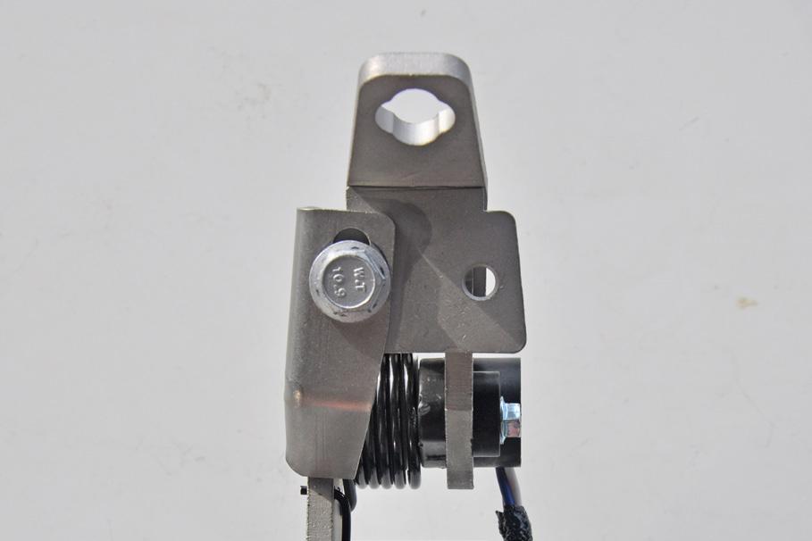 Sensor Adjustment Insert header stop to prevent movement. Changing Swing 1. Loosen the bolt A holding downstop. 2. Slide the downstop to new position in slotted hole.