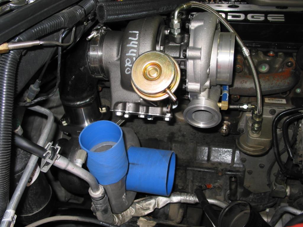3 October 2016 PN#1045320 24V Dodge Twin Turbo Kit (I-00274) 14 Be sure not to forget the orange factory o-ring in the elbow joint from the compressor housing to the intercooler horn and tighten the