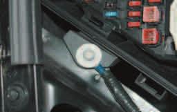 Connect the Black ground (-) wire with the ring terminal to the forward bolt that secure the fuse/ Relay center to the