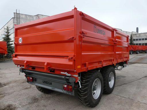 SPT12-3 way tipping trailer Body frame: made of profiled steel sheets, sides of 3 mm steel, body flor made of 4 mm steel. Body have a hydraulically operated lower 300 mm rear door.