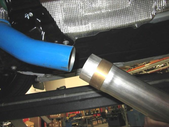 DO NOT use air impact tools to tighten fasteners on Borla Performance Exhaust Components.