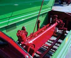 Silage block distributor Optional upgrade for easy distribution in the stable possible Fodder is discharged to the left or right by 2 scrapers Lowering speed adjustable via throttle valve Hitching-up
