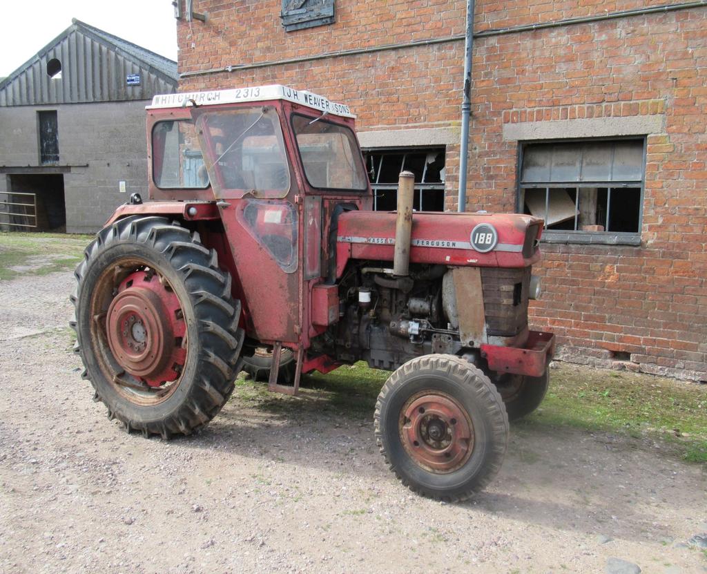 TRACTORS Deutz D7206 2 Wheel Drive 10,863 Hours (When Catalogued) Registration TFM 392R Owned From New Massey Ferguson 188 2 Wheel Drive 1,750 Hours (When Catalogued) - Since