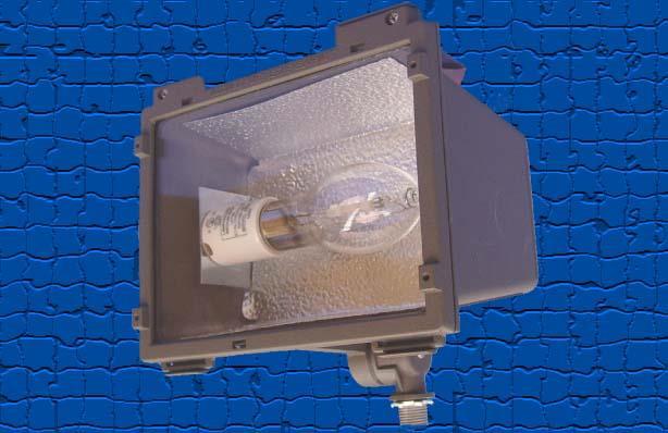 EFL Series Small Flood Light Application: Parking Areas Perimeter Lighting Entrances & Walkways Waterfronts Loading Platforms Recreational Areas Landscaping Signage Construction: One piece heavy duty