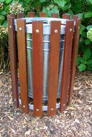 City Galvanised steel circular / timber slats / ozi-wood WPC timber 865mm H x 515mm dia x 55 litre Lid and frame powder
