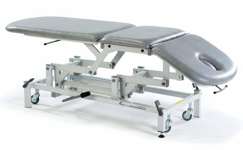 +80 +40-25 52cm 43cm 93cm Height range 45cm to 98cm Therapy 3 Section Basic Head Couch Designed with a short head section for head and neck mobilisation techniques, these versatile tables are
