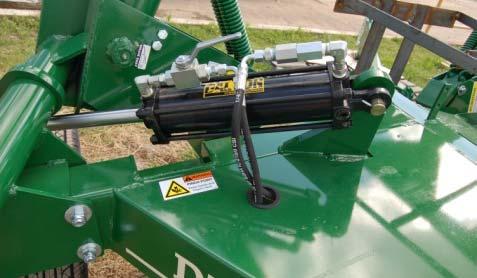 OPERATING INSTRUCTIONS ATTACHING HC-3000 SERIES RAKE TO THE TRACTOR! Before hitching the rake to the tractor make sure both are in good operating condition.