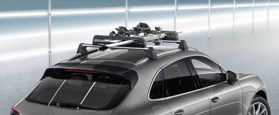 The design of the lockable ski/ snowboard carrier is matched specifically to the Porsche roof transport system, so easy
