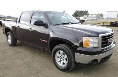 WELL MAINTAINED VEHICLES & EQUIPMENT FROM LOCAL MUNICIPALITIES AUCTION 2008 GMC Sierra SLT