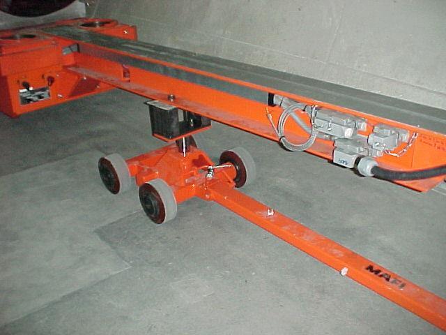 by a standard towing tractor Towing axle for tractor recovery Towing