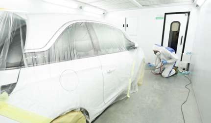 customers the opportunity to leave their cars with us while our bodyshop-trained technicians work their magic.