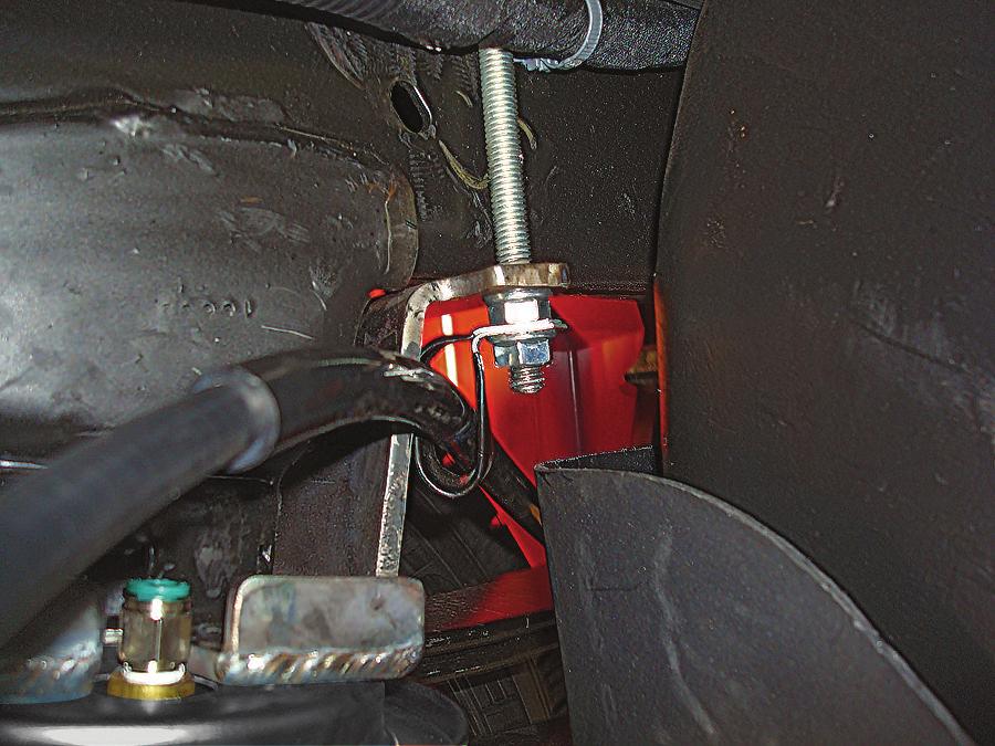 NOTE For trucks that have fifth-wheel hitch brackets alongside the frame rail: 1.