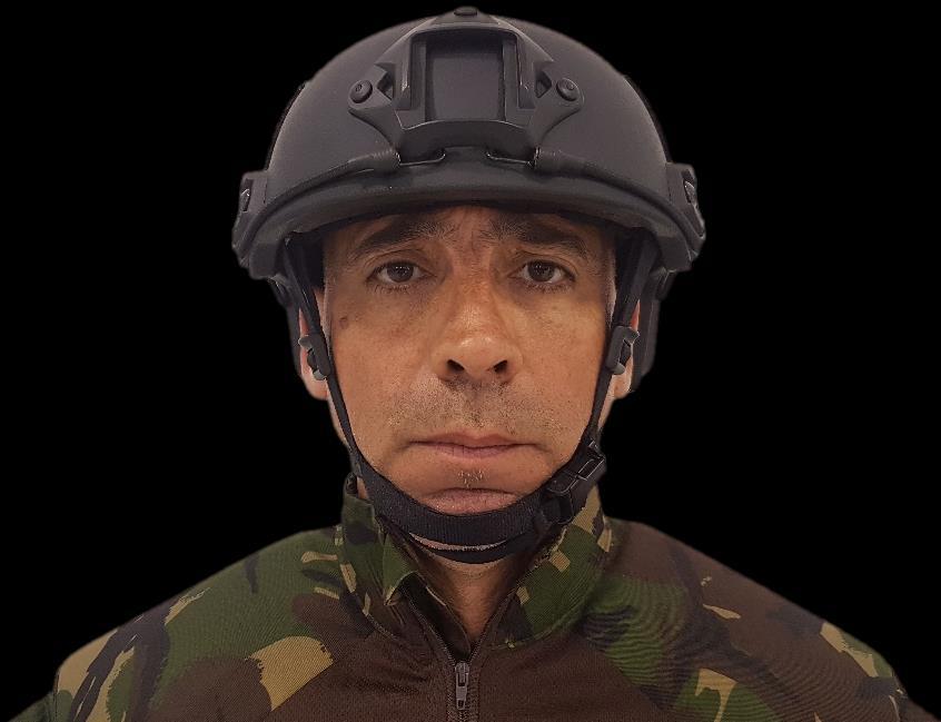 5 kg in size Large, which is a great reduction in overall weight when compared to other ballistic crew helmets at NIJ IIIA protection.