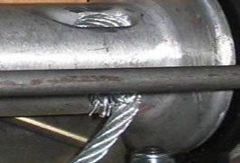 3 INSPECTION OF WIRE ROPE Inspect the Wire Rope for signs of wear or damage. Worn and damaged parts must be replaced.