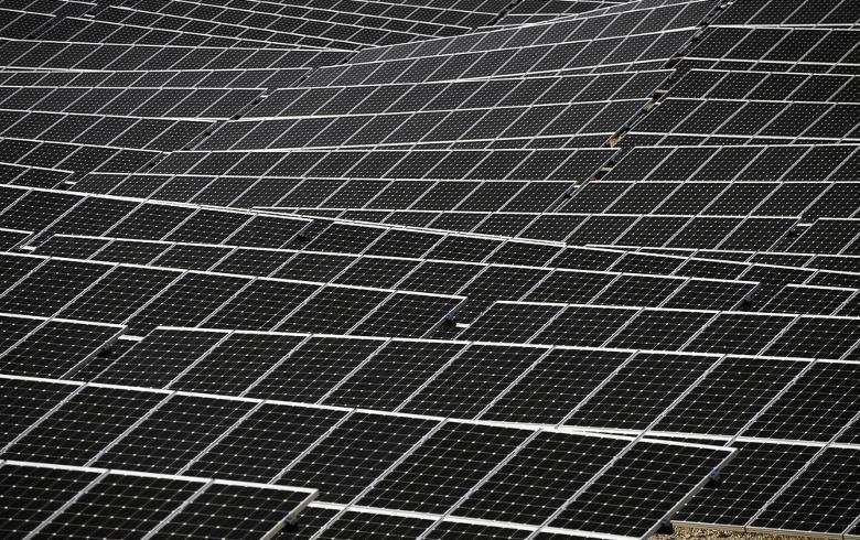 Global Solar Mega-Trends: Growing Capacity in China China to install 15 GW of photovoltaic (PV) capacity in 2015 According to the National Energy Administration, China will aim to install 15 GW of