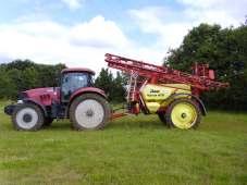 Sale 4 TRACTORS, LOADER, 3 LANDROVERS, 2 COMBINES, ARABLE AND HAY MAKING