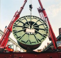Short lengths are supplied on special cable drums, while longer lengths are normally supplied in coils laid out on platforms or fed directly into the cable laying ship.