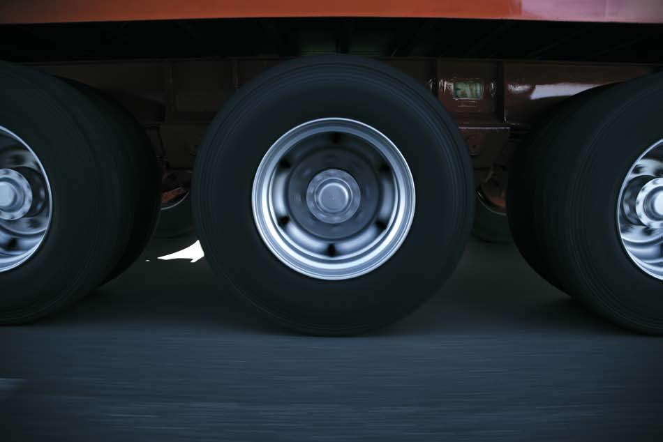Our all-new Zenvironment line of truck and bus tyres incorporates further progress in the improvement of fuel