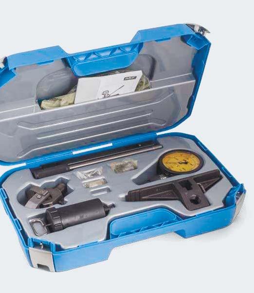 The injector is supplied with an oil reservoir in a compact carrying case.
