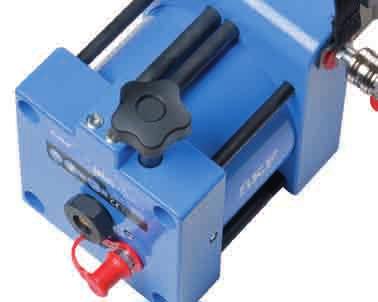 The units are supplied in a sturdy case including oil suction and return hoses with quick connect couplings.
