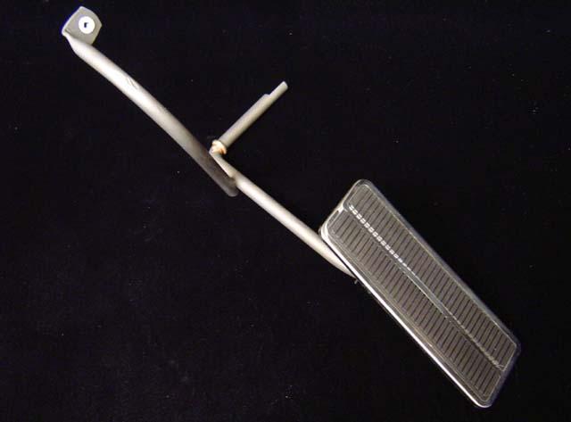 99 1967-1981 BUSHING SET, BRAKE/CLUTCH PEDAL SHAFT Set of four reproduction pedal shaft bushings.