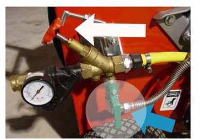 Winterization MMR 25 1. Disconnect Supply Hose. 2. Open and leave shut off valve in run position as shown by the white arrow. 3.