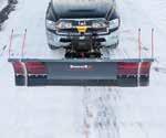 Windrowing Position When angled for windrowing, the leading wing directs more snow into the moldboard to eliminate