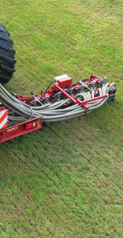❶ ❷ ❸ 14 15 ❷ Side arms The Exacta slurry injector has great vertical movement potential due to the pivoting
