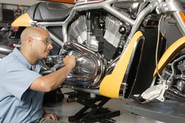 What do Students Learn at UTI? How to fix a V-ROD engine...... and become a Harley-Davidson technician.