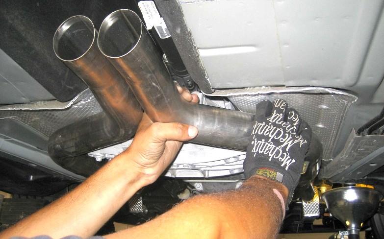 figure 11. Tighten the bolts to 13-23 ft. lbs. 2. Repeat step 1 for the installation of the left (driver) side header. 3.