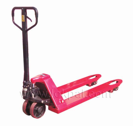 HAND PALLET TRUCK 3000 Kg Features Rubber coated handle. Fully Powdered coated body. Hard chrome plated piston. Single piece pump. Large diameter polyurethane steering wheel.