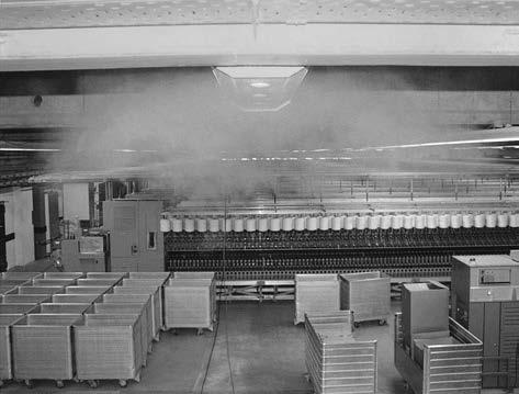 Figure 6: Trapezoidal displacement outlet - Jet dispersion made visible with smoke tracer Figure 8: Trapezoidal displacement outlets below the supply air duct in a weaving mill Mode of operation The