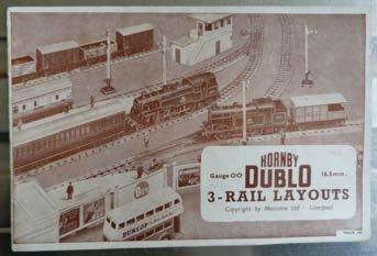 6S.01 Literature - Hornby Dublo Hornby Dublo 3-rail Layouts booklet. Later version comprising 24 pages.