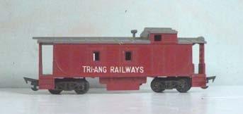 3S.53 Tri-ang R115 bogie Caboose, maroon, with grey roof.