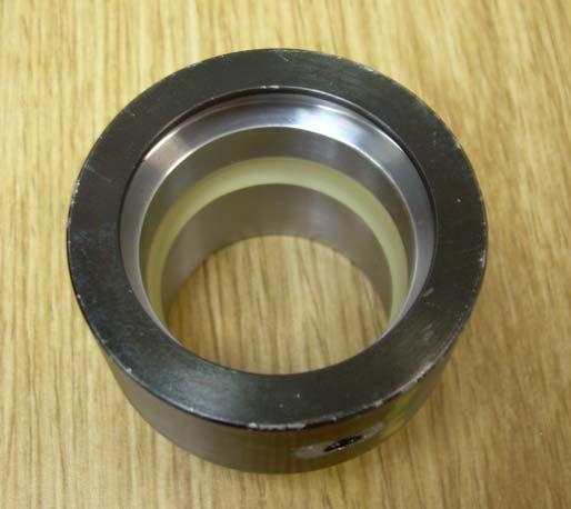 Be sure that the o-ring in the seal does not come out of the seal groove during