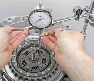 gauge Note: The clearance (actual clearance of the clutch disc) must be between 0.3 mm and 1.0 mm at all measuring points.