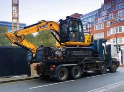 6 A JCB JS5/0/45 has a solid, stable work platform for fast cycle times.