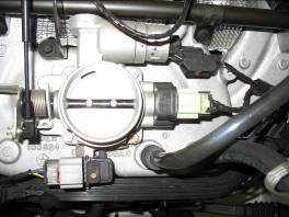 10-8203 Remove Remove Breather hose e) From inside the