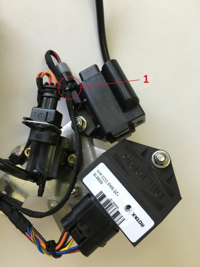 STEP 11 Connect electric plug to ignition coil.