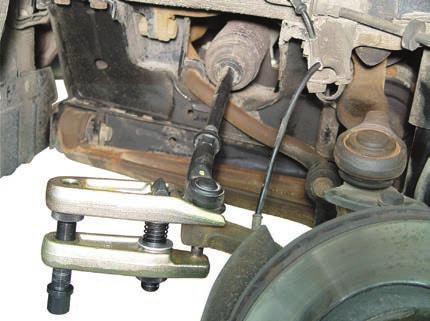 This wrench allows the quick and easy removal and installation of the specified inner track rod joints to be performed without the need for removing the complete steering system from the vehicle.