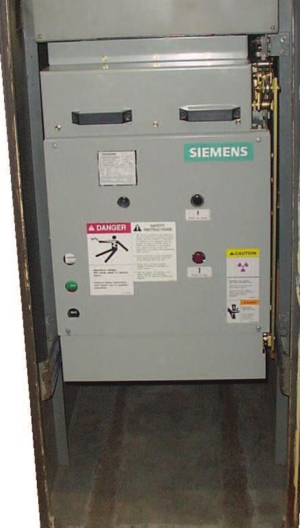 Vehicle Description In this condition, circuit breaker interlock mechanism is not engaged with the cubicle mounted interlock operating cam.