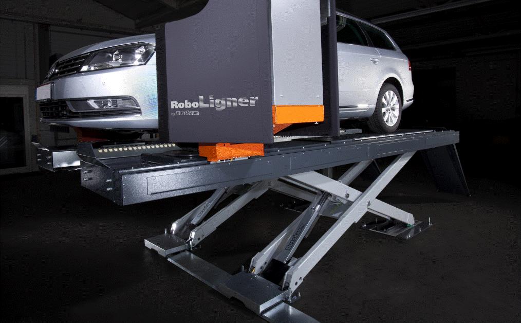 Full automatic wheel alignment with RoboLigner Robotic non touch wheel alignment system: For Passenger cars and transporters up to a vehicle weight of 3,5 to.
