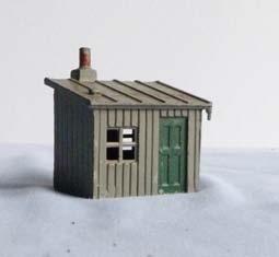 40 Coal Office (as Platelayer's Hut). Dark grey, with brickpapered chimney and green door.