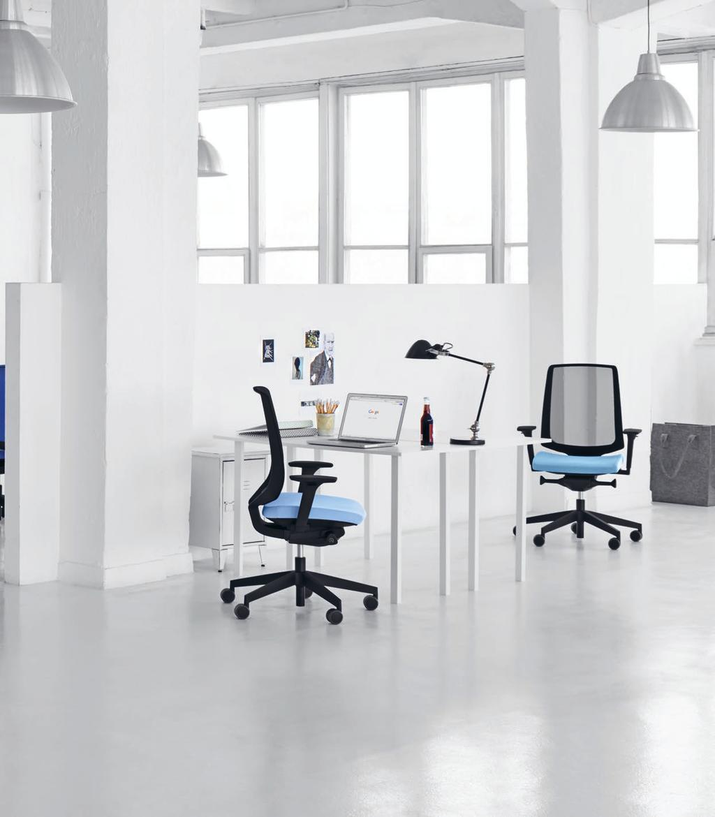 LightUp is a modern swivel chair with a great price-quality ratio.