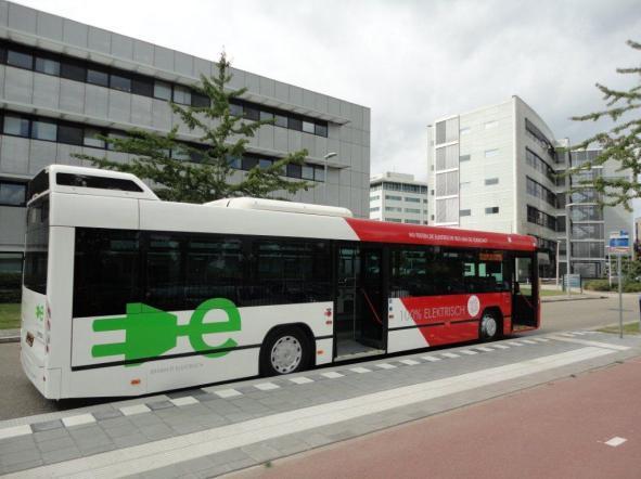 where eight electric buses will go into regular service in mid-2013.