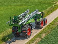 Transport width is only 2.55 m, with the boom transport position optimised to match the machine contours.