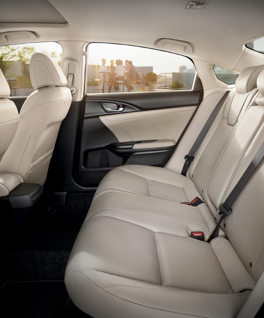 Looking sharp never felt so smart. The Insight features high-tech amenities and plenty of interior space.