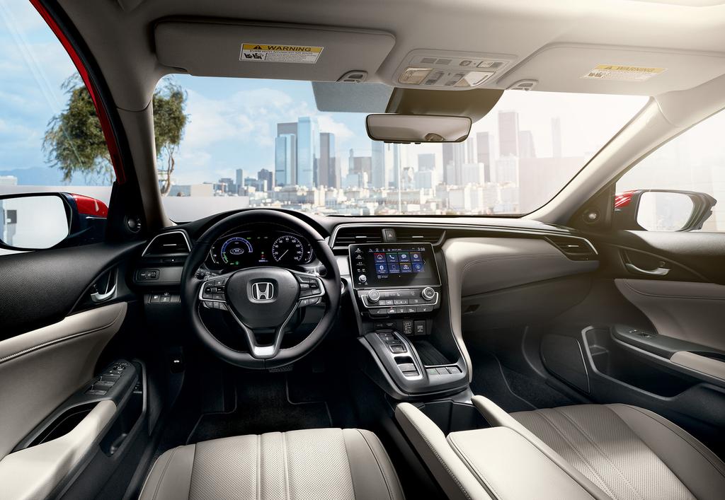 With an airy, sporty aesthetic and elegant finishing details, the Insight is just as impressive inside. The spacious cabin provides a one-of-a-kind experience for drivers and passengers.