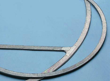 Metal Jacketed Gaskets with GRASEAL Expanded graphite tape is adhered to the surface of gaskets.